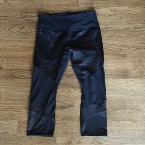 REEBOK Black Multitextured Camouflage RBX Crops M